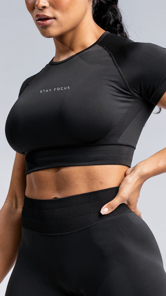 STAY FOCUS™ — DYNAMIC SHORTS 4.5”